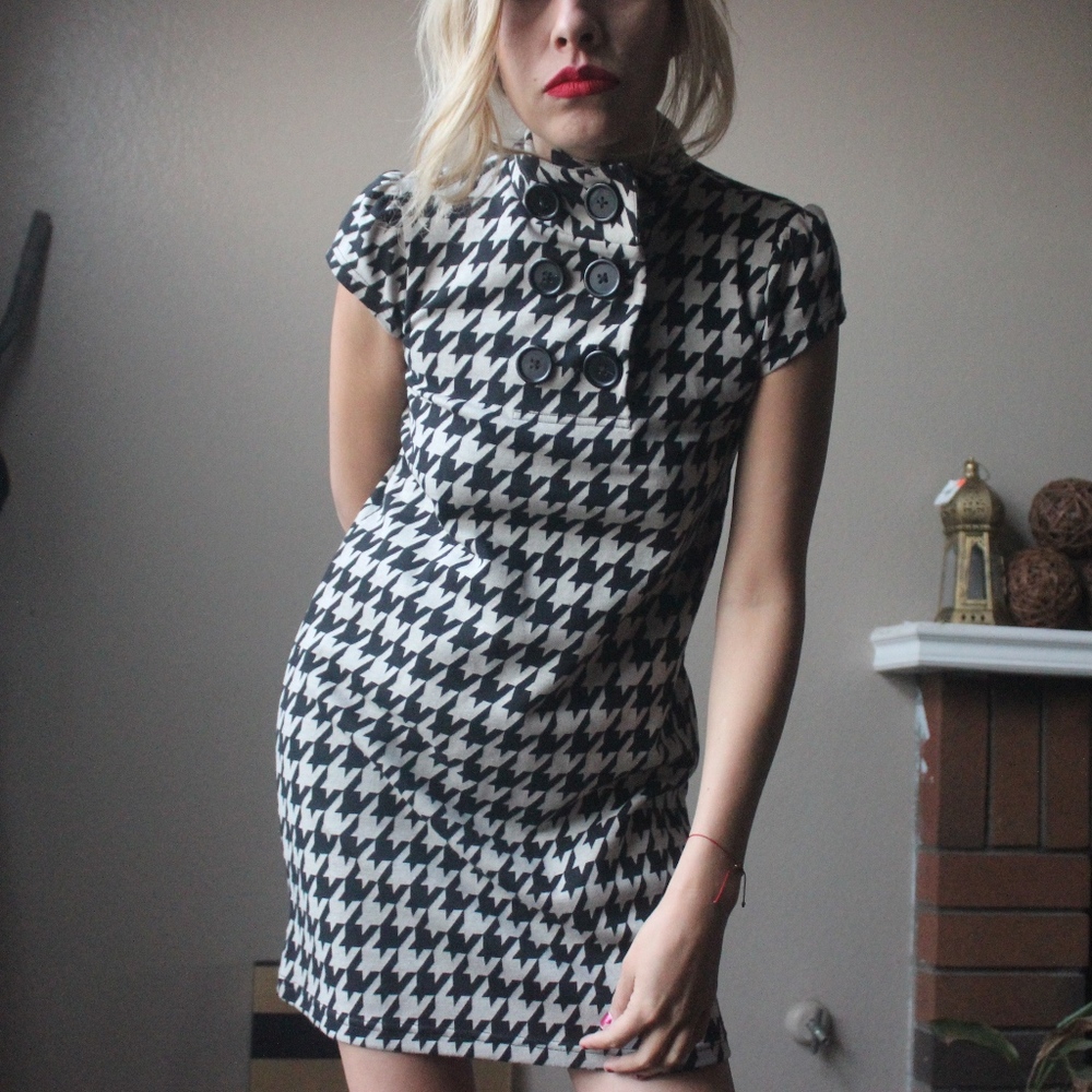Plaid Buttoned Detail Dress